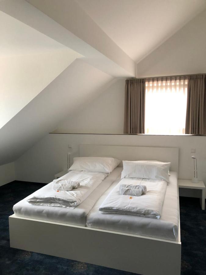 Hotel Seegarten Uberlingen Exterior photo